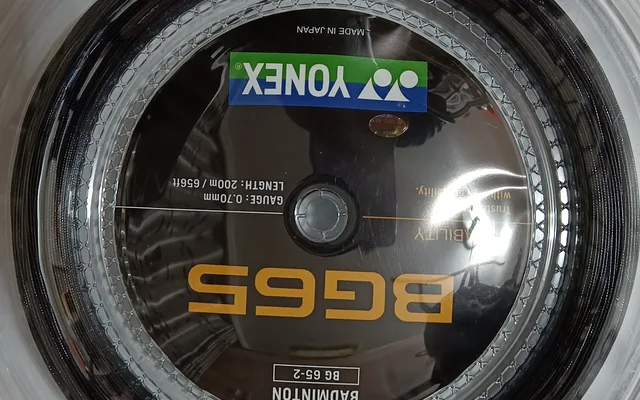 YONEX BG65 黑线材照片 1